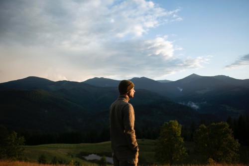 LA SABIDURÍA DE REINTERPRETAR EL PASADO: UNA HERRAMIENTA PARA LA EVOLUCIÓN PERSONAL